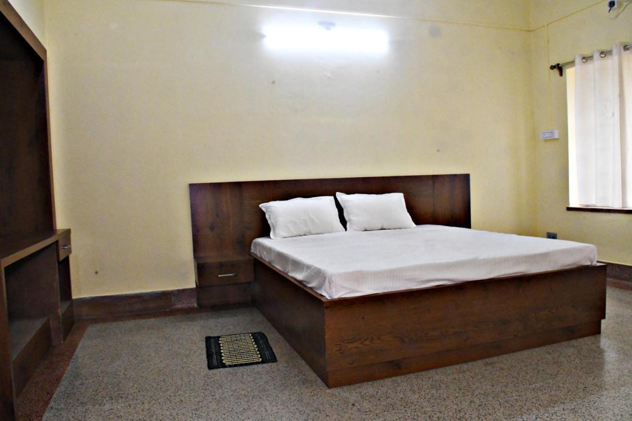 Jhargram Eshani Hotels And Guest House Dış mekan fotoğraf